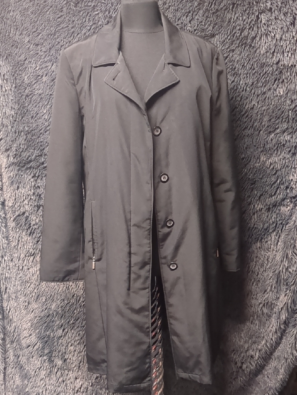 Classic Black Women's Long Coat - Sleek Everyday Outerwear